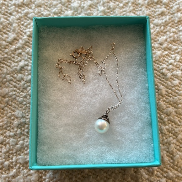 Tiffany Ziegfeld Pearl Necklace - Picture 4 of 7